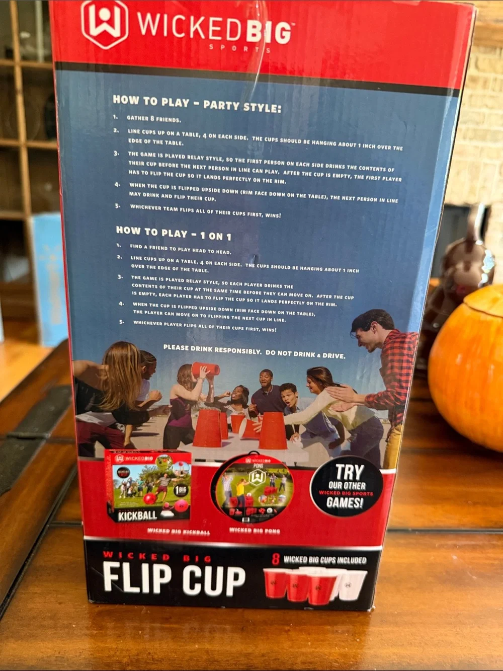 Flip Cup - Red and White Party Cups (8 Pack)